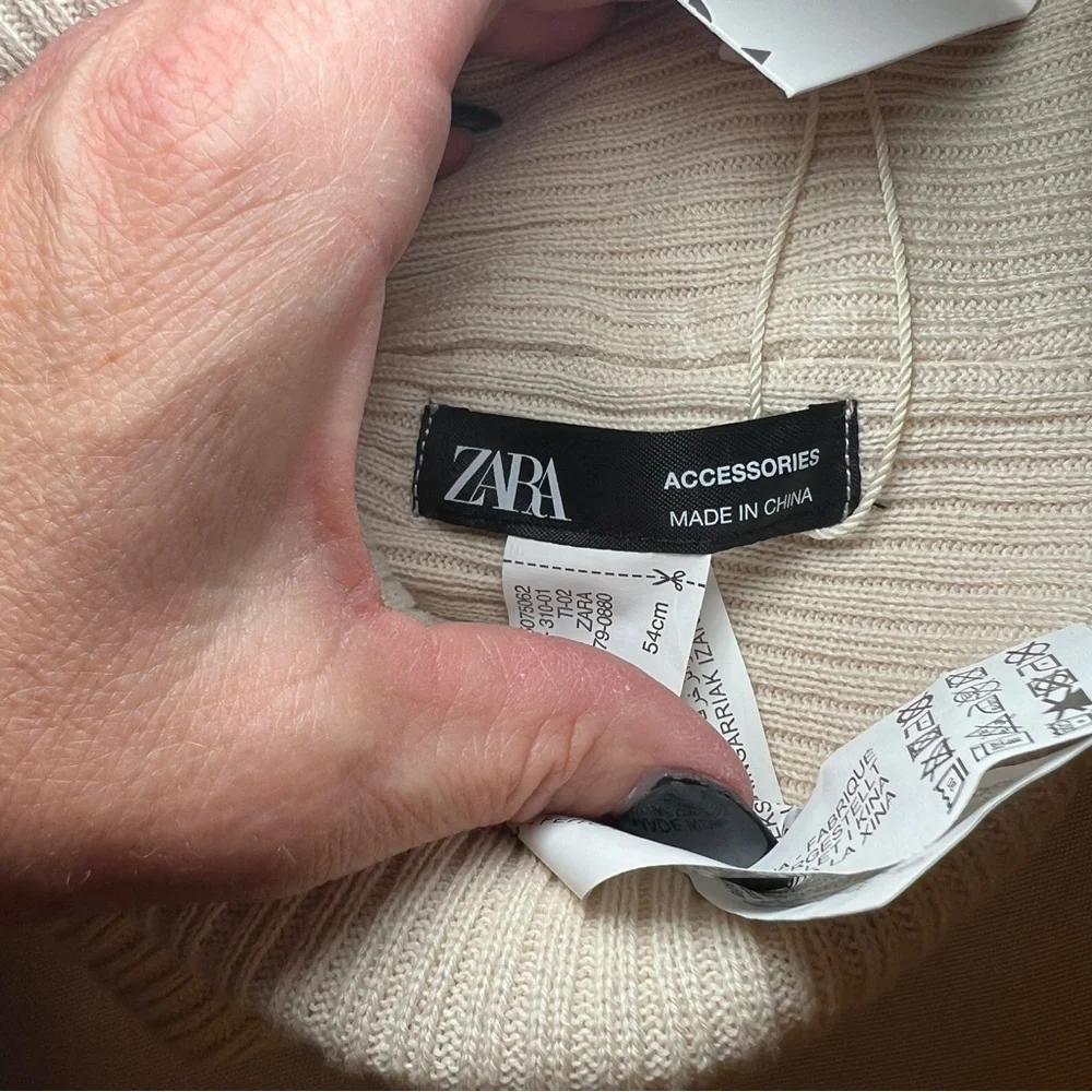 Zara NWT Cream Ribbed Kids‎ Beanie